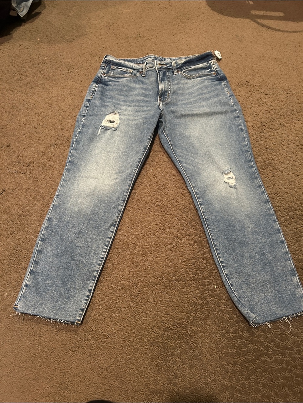 Old Navy Faded Light Blue Straight-Leg Distressed Jeans new with tags